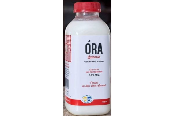 Lait de vache entier, 473ml non-homogénéisé, Laiterie Ora 